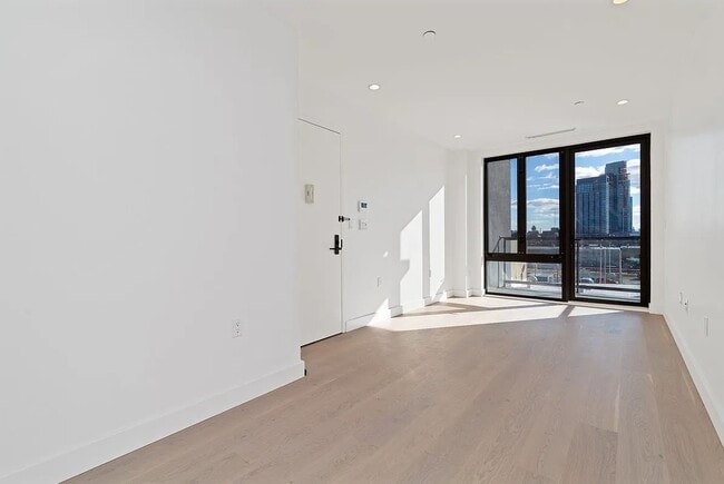 2-22 51st Avenue in Queens, NY - Building Photo - Building Photo