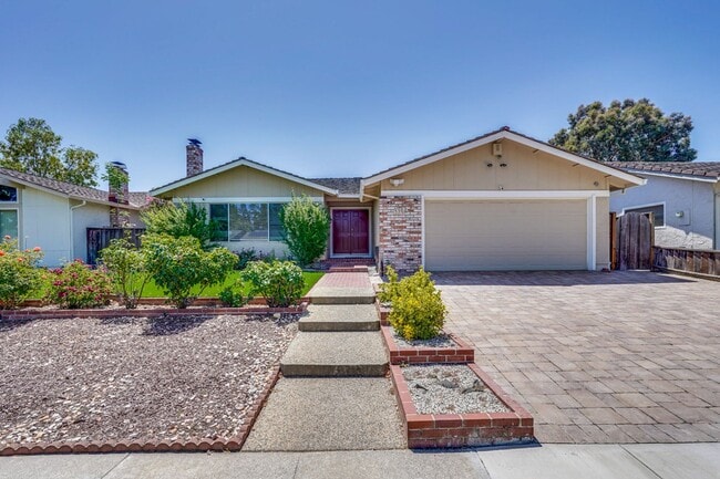 property at 5302 Southbridge Pl