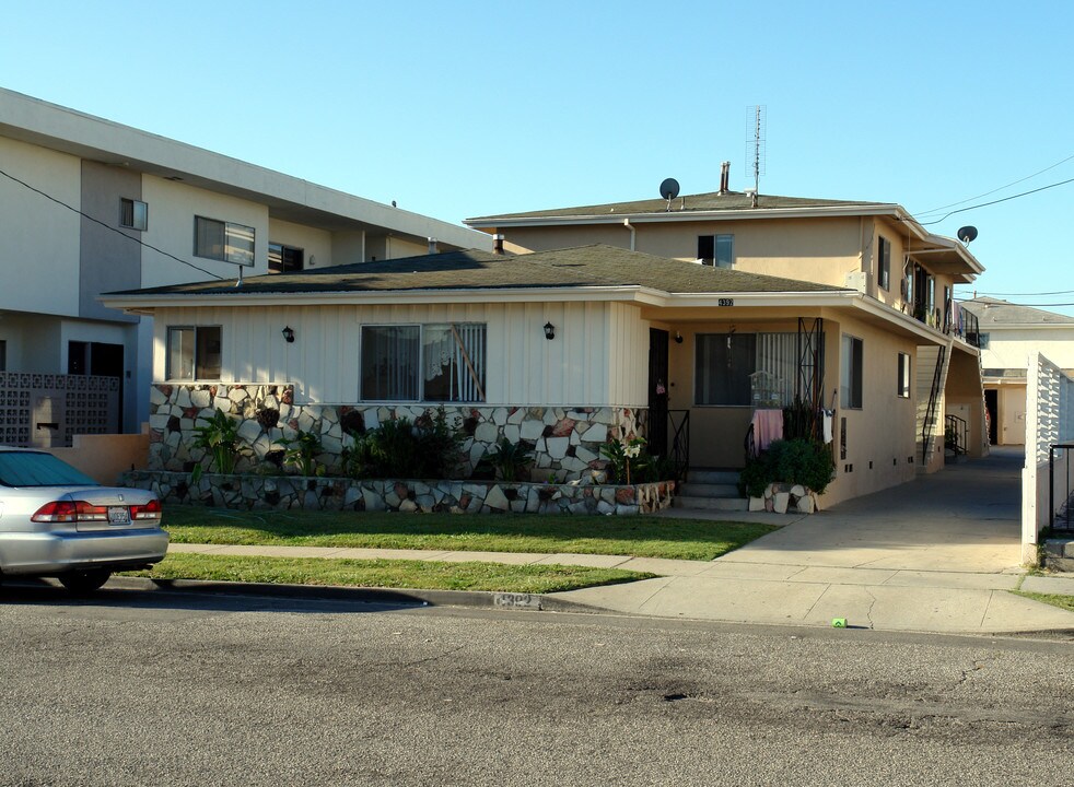 4392 W 132nd St in Hawthorne, CA - Foto de edificio