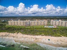 60 Surfview Dr in Palm Coast, FL - Building Photo