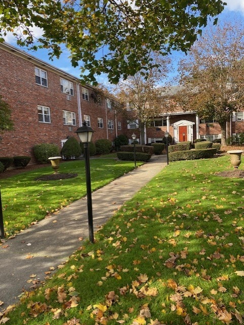 154 Lexington St, Unit 2, Unit 2