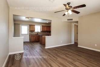 7120 E Broadway Rd in Mesa, AZ - Building Photo - Building Photo