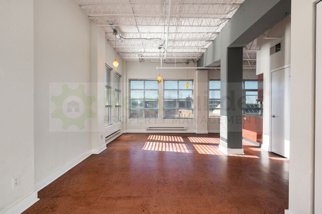 610 Central Ave SW in Albuquerque, NM - Building Photo