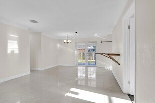 1821 Montague St in Lake Worth Beach, FL - Building Photo