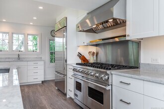 119 Knibloe Hill Rd in Sharon, CT - Building Photo - Building Photo