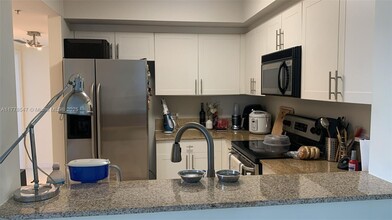 117 NW 42nd Ave in Miami, FL - Building Photo - Building Photo