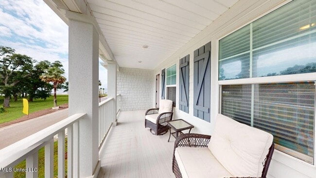 2506 Beach Blvd, Unit 2-C in Biloxi, MS - Building Photo - Building Photo