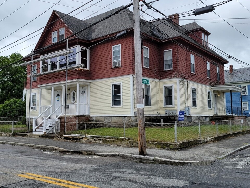 199 Wilder St-Unit -1 in Lowell, MA - Building Photo