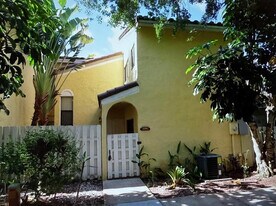 22342 Pineapple Walk Dr in Boca Raton, FL - Building Photo