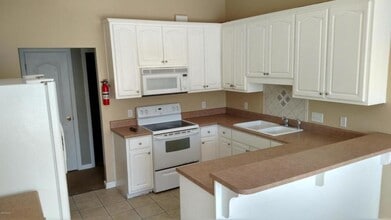 432 Hidden Island Dr in Panama City Beach, FL - Building Photo - Building Photo