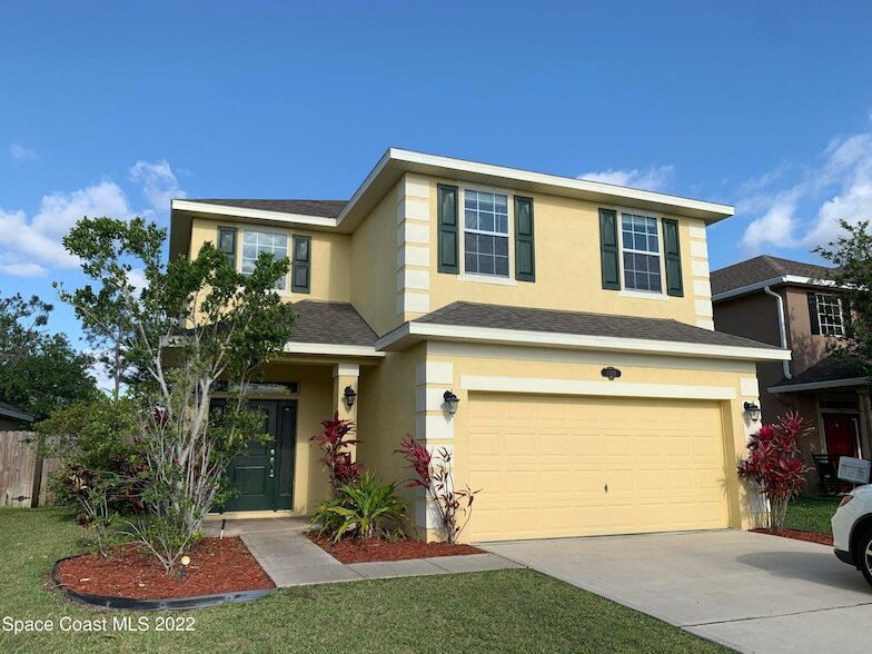 1307 Alaqua Way, Unit 5 in Melbourne, FL - Building Photo