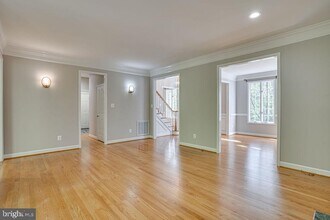 14035 Vom Hainberg Pl in Charlotte Hall, MD - Building Photo - Building Photo