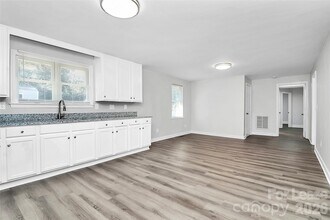 2429 Marlowe Ave in Charlotte, NC - Building Photo - Building Photo
