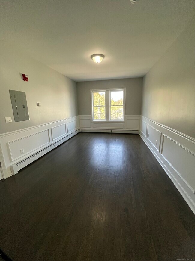 410 S Main St in New Britain, CT - Building Photo - Building Photo