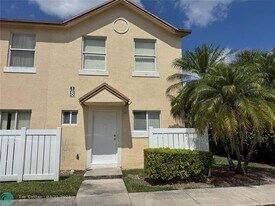 6615 Winfield Blvd in Margate, FL - Building Photo