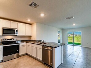 649 Sunlit Coral St in Ruskin, FL - Building Photo - Building Photo