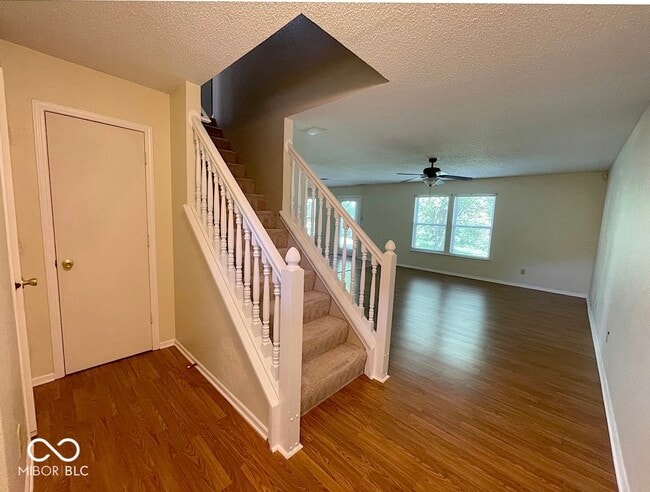 6909 Earlswood Dr in Indianapolis, IN - Building Photo - Building Photo