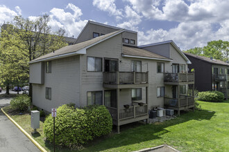 Sussex at Bremmer in Nanuet, NY - Building Photo - Building Photo