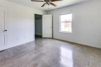 6011 Amelia Earhart Blvd in Killeen, TX - Building Photo - Building Photo