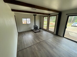 6353 Forest Ln in Paradise, CA - Building Photo - Building Photo