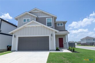 804 Sweetgrass in New Braunfels, TX - Building Photo - Building Photo