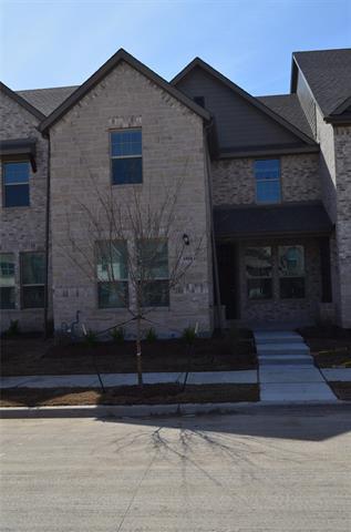 6804 Henry Dr in North Richland Hills, TX - Building Photo