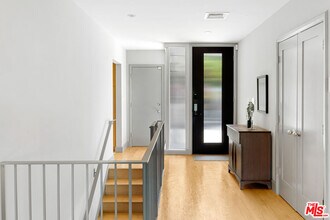1256 Beverly Green Dr in Beverly Hills, CA - Building Photo - Building Photo