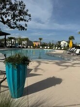 2920 Voyager Ave in St. Cloud, FL - Foto de edificio - Building Photo