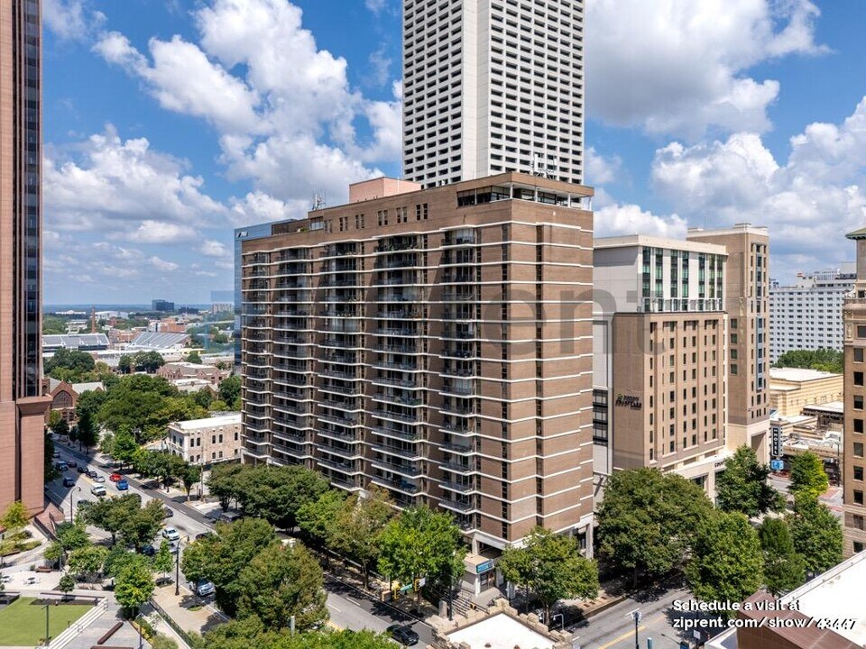 620 Peachtree St NE in Atlanta, GA - Building Photo