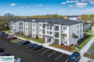 3060 Southcreek Blvd in Orlando, FL - Building Photo