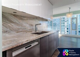 519 Riverfront Ave SE in Calgary, AB - Building Photo - Building Photo