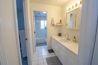 655 Concord Ave, Unit 403 in Cambridge, MA - Building Photo - Building Photo