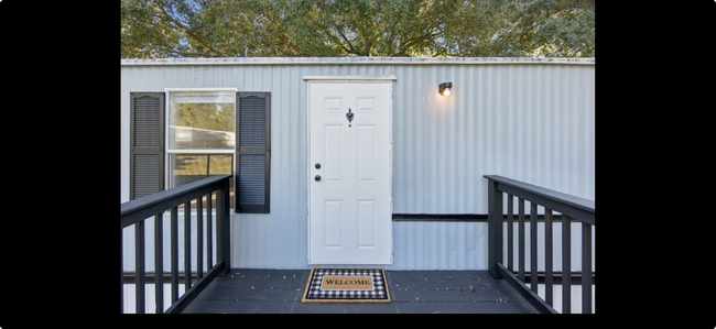 75567 Johnson Lake Rd in Yulee, FL - Foto de edificio - Building Photo