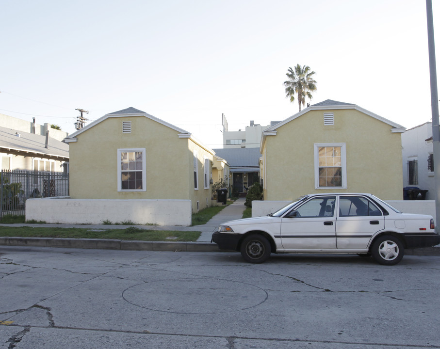 1030-1034 1/2 Wilcox Ave in Los Angeles, CA - Building Photo