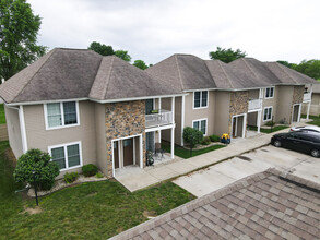 Stonecrest Villas Apartments in Seymour, IN - Building Photo - Building Photo