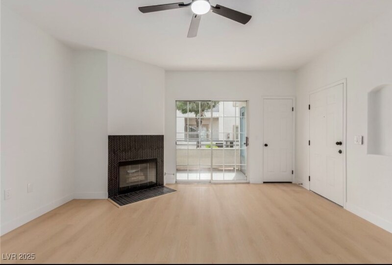 3318 N Decatur Blvd in North Las Vegas, NV - Building Photo