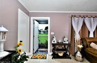 1313 Barnsdale St in Lehigh Acres, FL - Building Photo - Building Photo