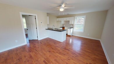 260B North Church Street, Unit 260B North Church Street in Marion, VA - Foto de edificio - Building Photo