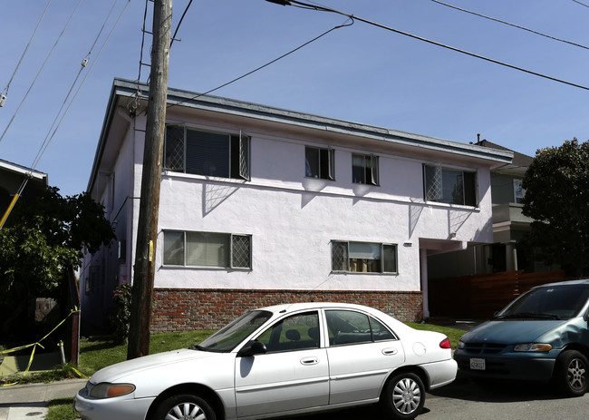 1515 Harmon St in Berkeley, CA - Foto de edificio - Building Photo