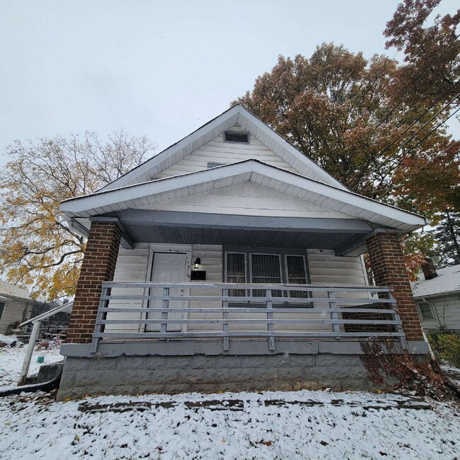 property at 310 N Kealing Ave
