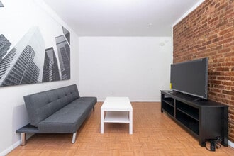 155 E 92nd St in New York, NY - Building Photo - Building Photo