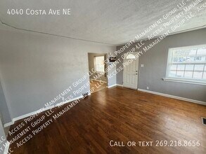 4040 Costa Ave NE in Grand Rapids, MI - Building Photo - Building Photo