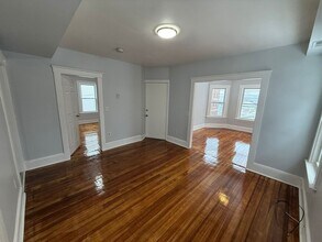 82 Pine St in Southbridge, MA - Building Photo - Building Photo