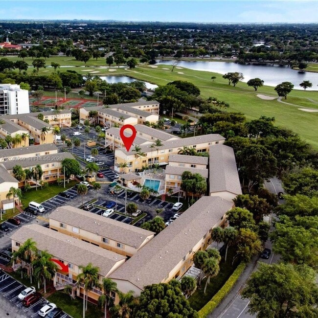 property at 6235 SW Kendale Lakes Cir