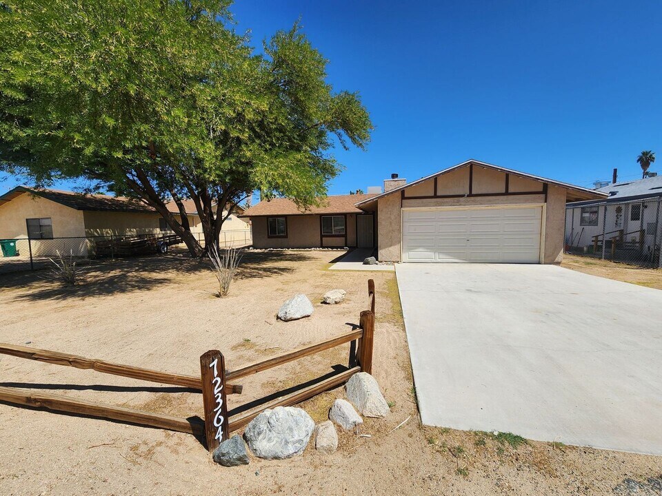 72364 Sunnyvale Dr in Twentynine Palms, CA - Building Photo