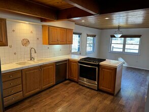 1105 Mt Doble Dr in Big Bear, CA - Building Photo - Building Photo