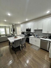 6807 S Calumet Ave in Chicago, IL - Building Photo - Building Photo