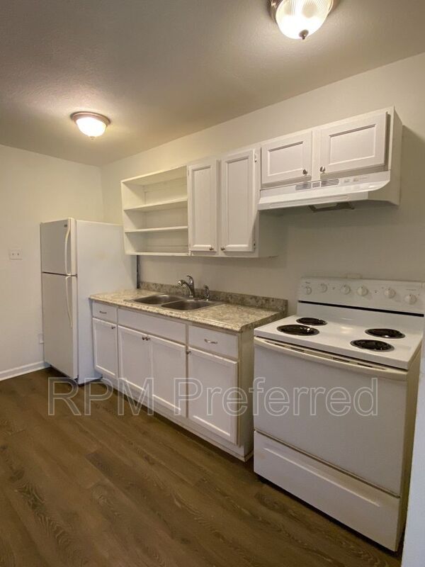 property at 5523 Avenue O 1/2 Ave