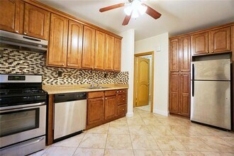 556 81st St in Brooklyn, NY - Building Photo - Building Photo