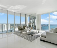 495 Brickell Ave, Unit 4802 in Miami, FL - Foto de edificio - Building Photo